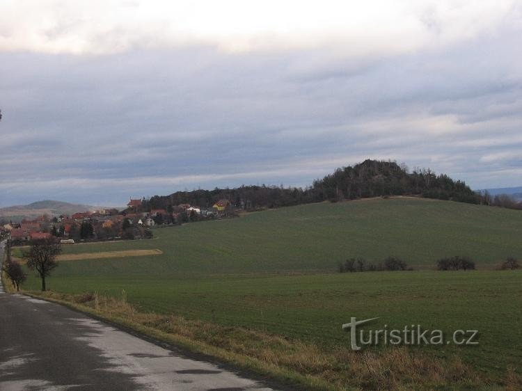 Skala Hudlice - na poti proti Hudlicam