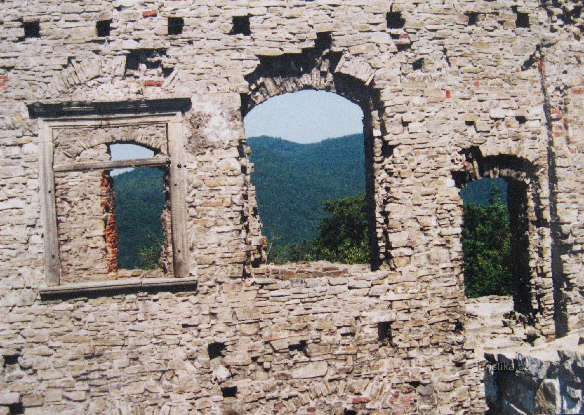 Hukvaldy - Kopřivnice in Šostýn - Štramberk (2004)