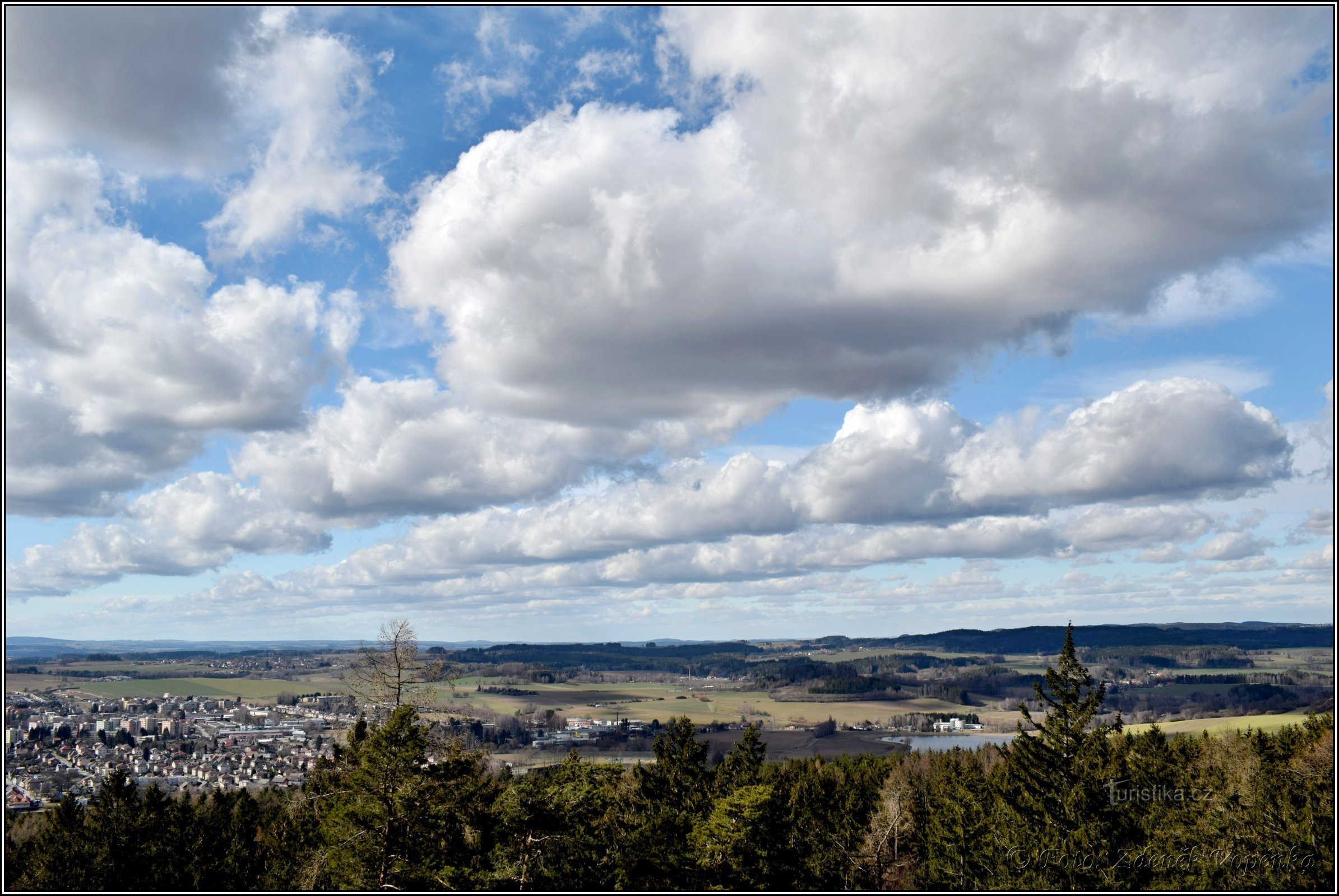 Humpolec da torre do castelo Orlík.