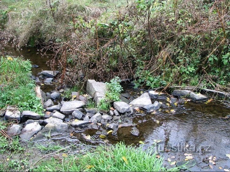 Húsi potok under Nový Vrbno