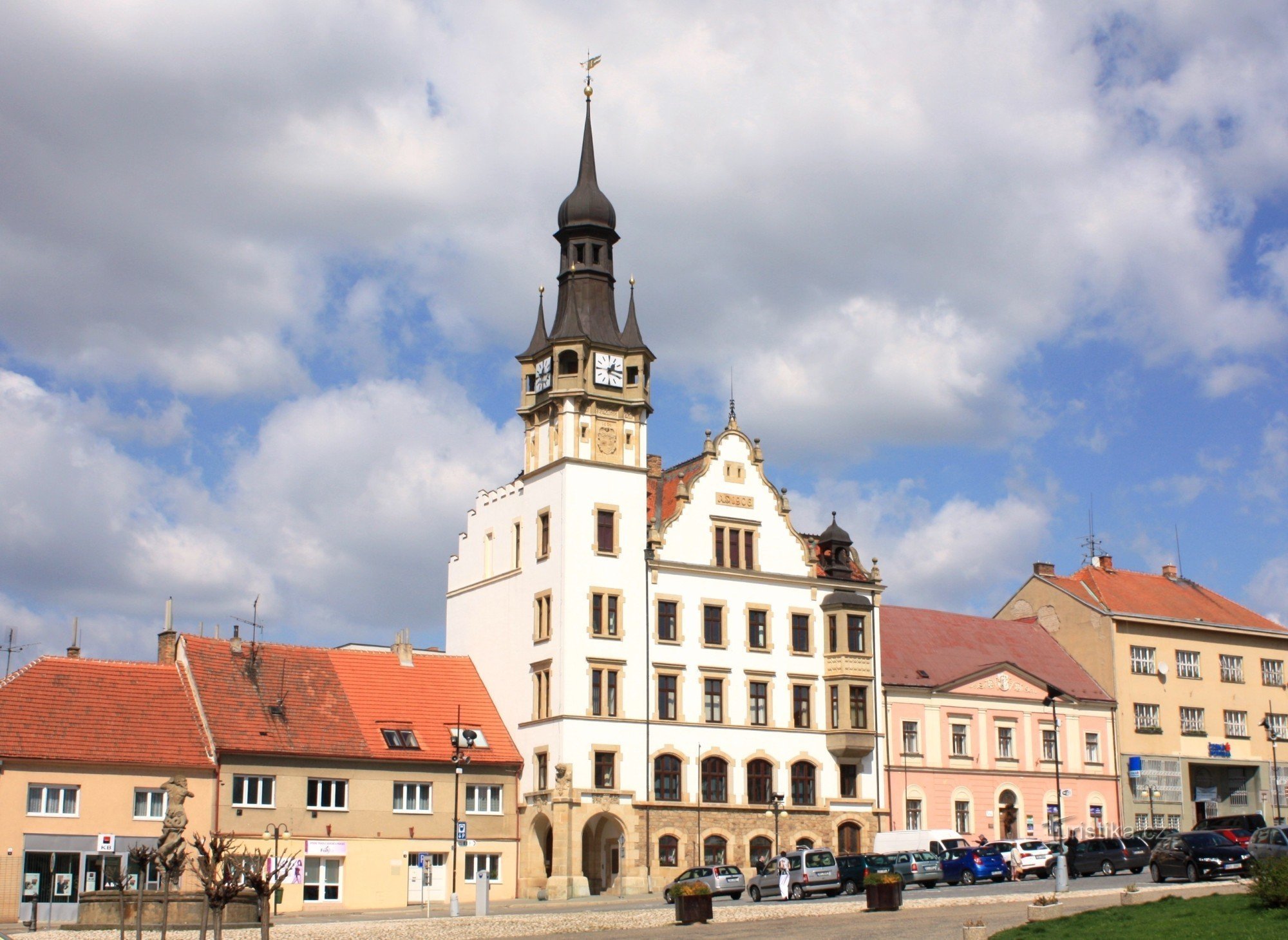 Hustopeče - ayuntamiento 2011