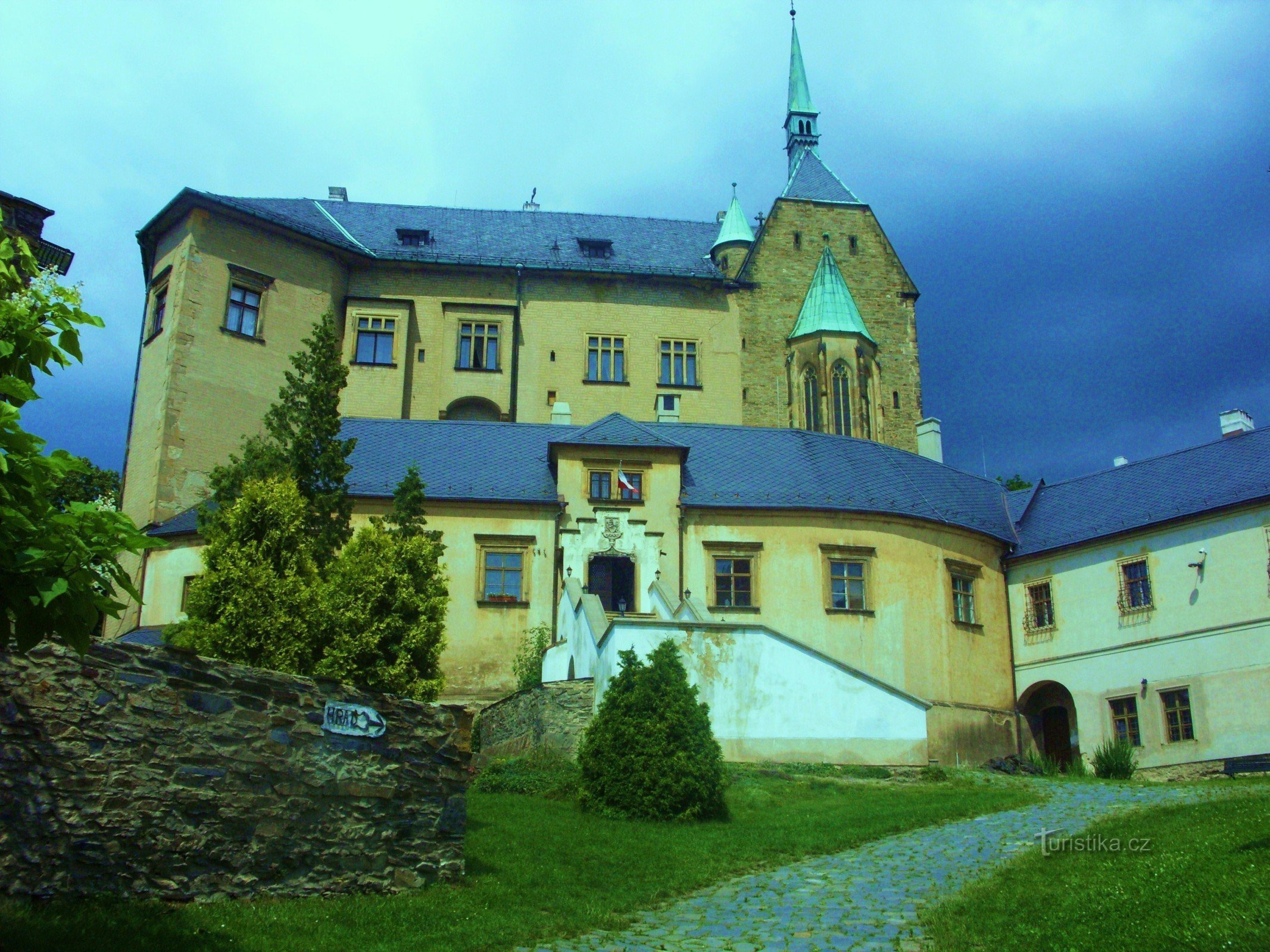 A csillag a dombon - Šternberk kastély