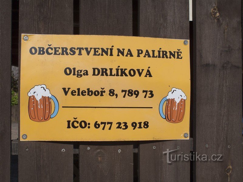 Ja virvokkeita