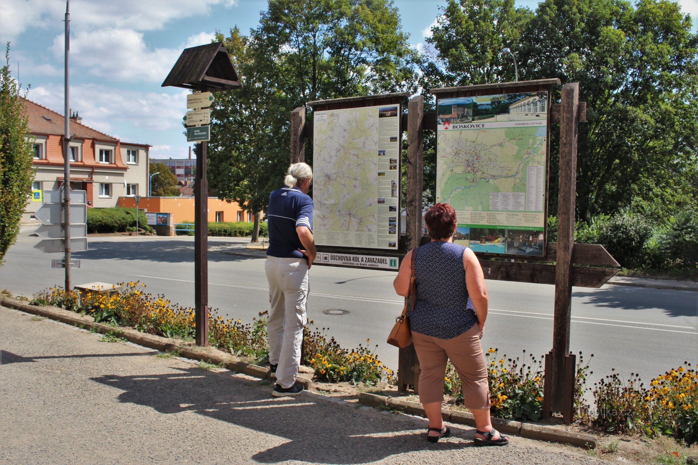 Painel de informações em frente a Boskovicky nádraží