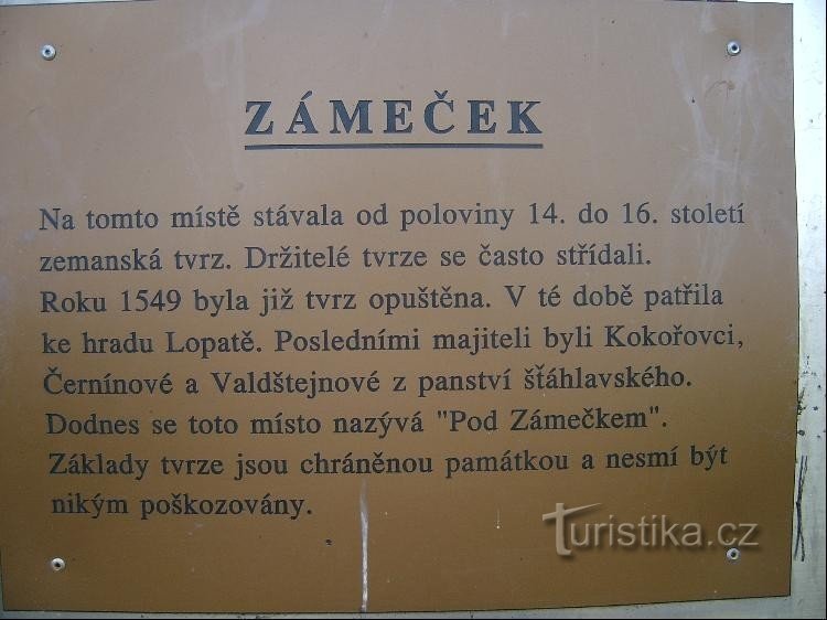 info tabla: info tabla u zidu tvrđave