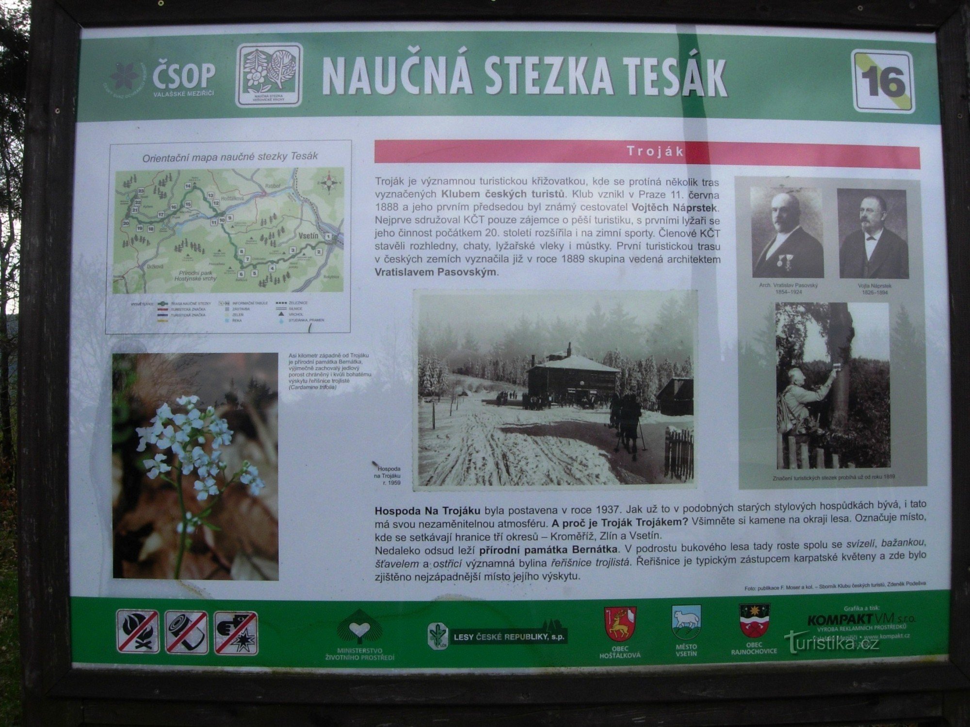 Tablero informativo de NS Tesák