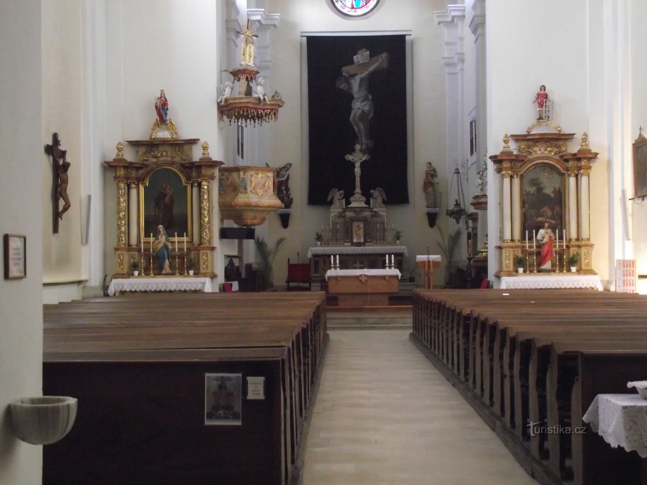 interior del templo