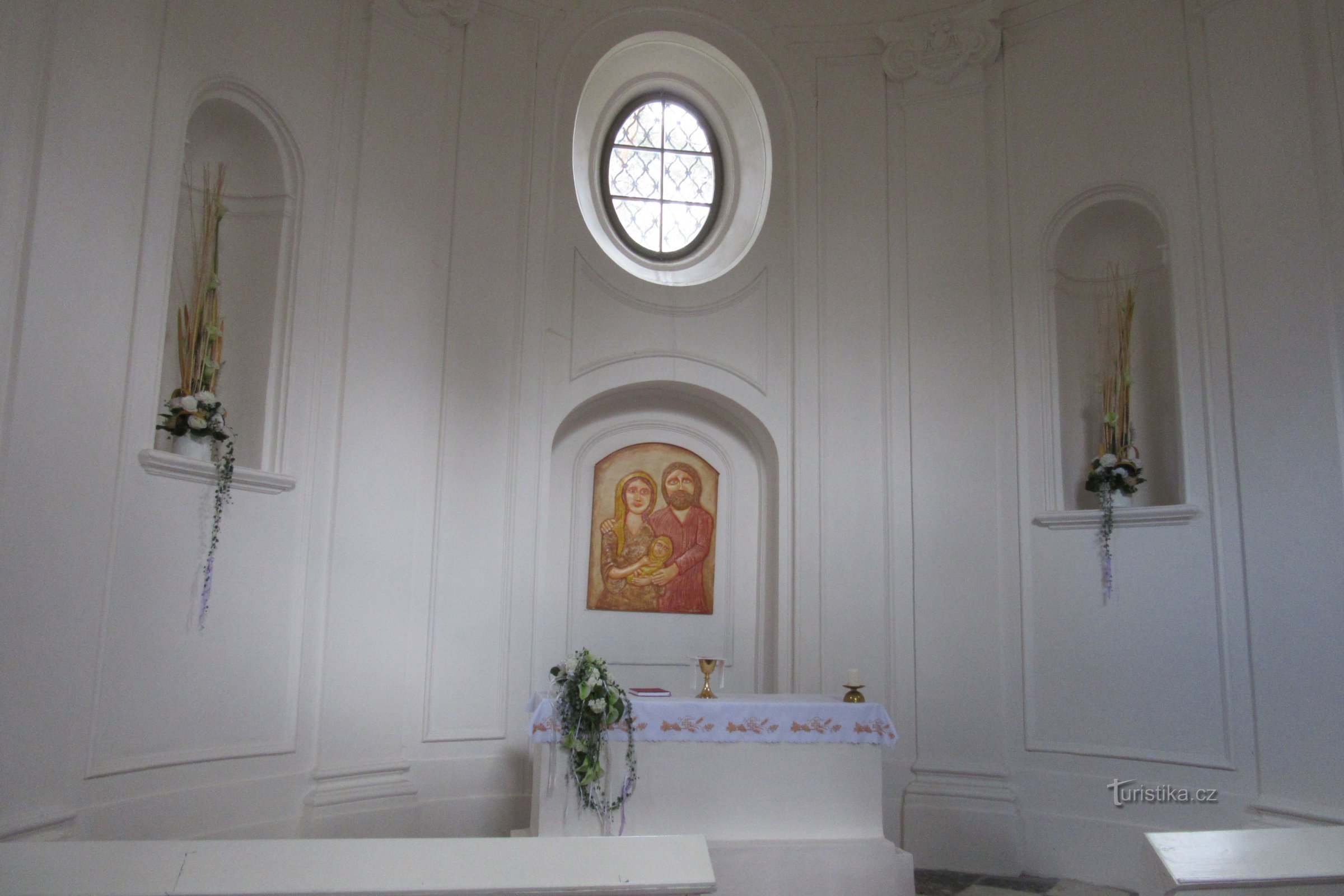interior de la capilla