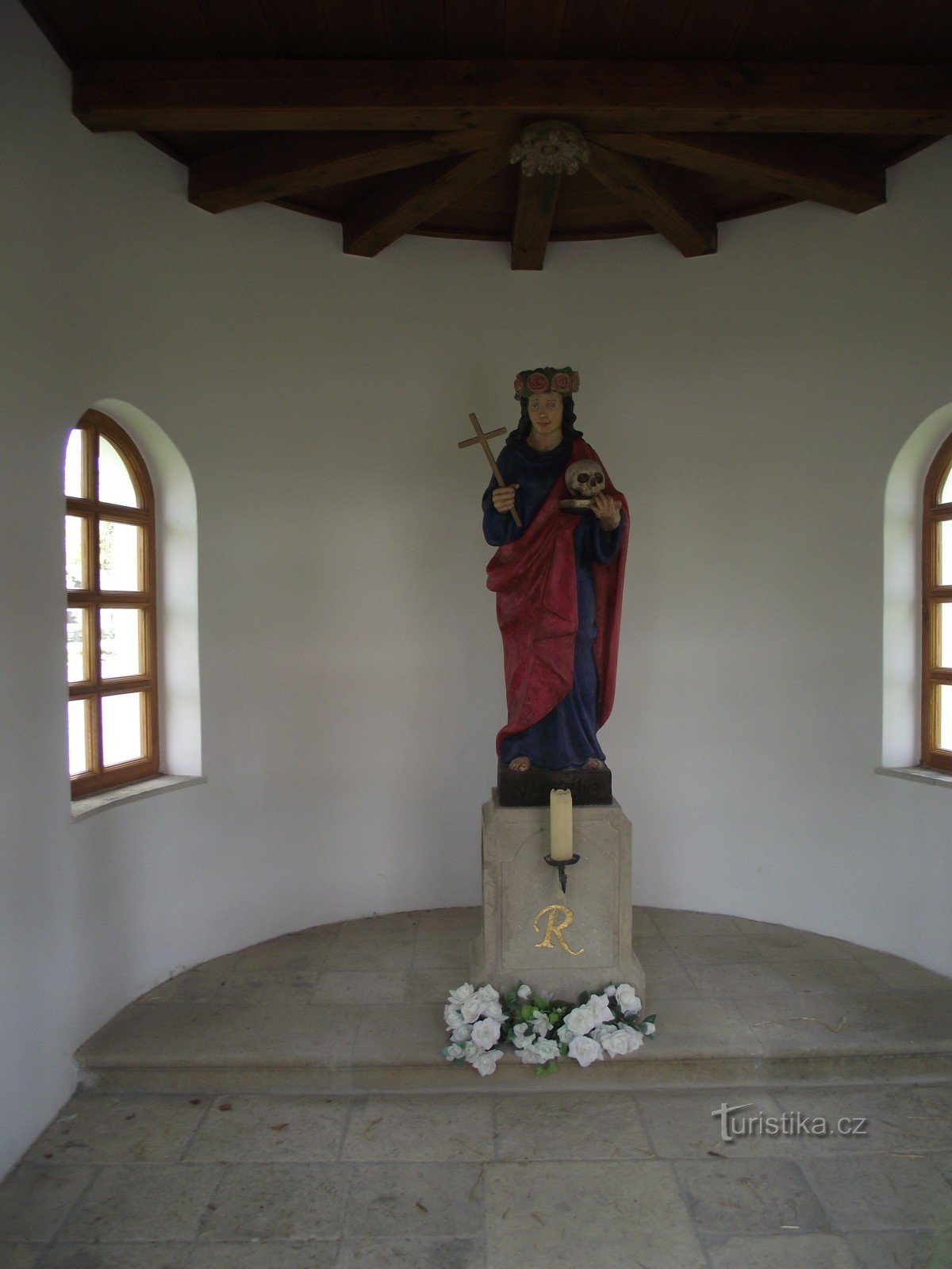 inre av kapellet med statyn av St. Rosalie