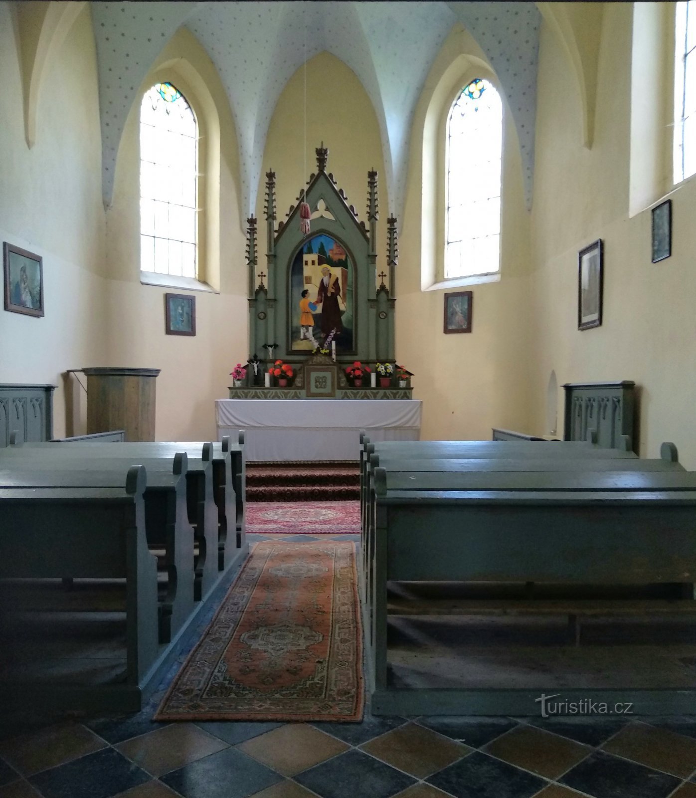 notranjost kapele sv. Feliks