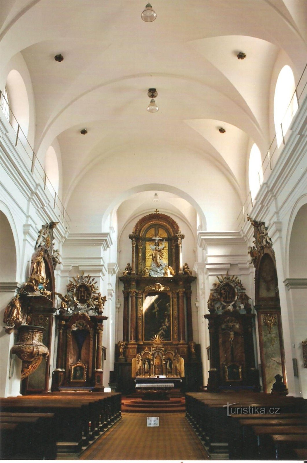 Interior da igreja