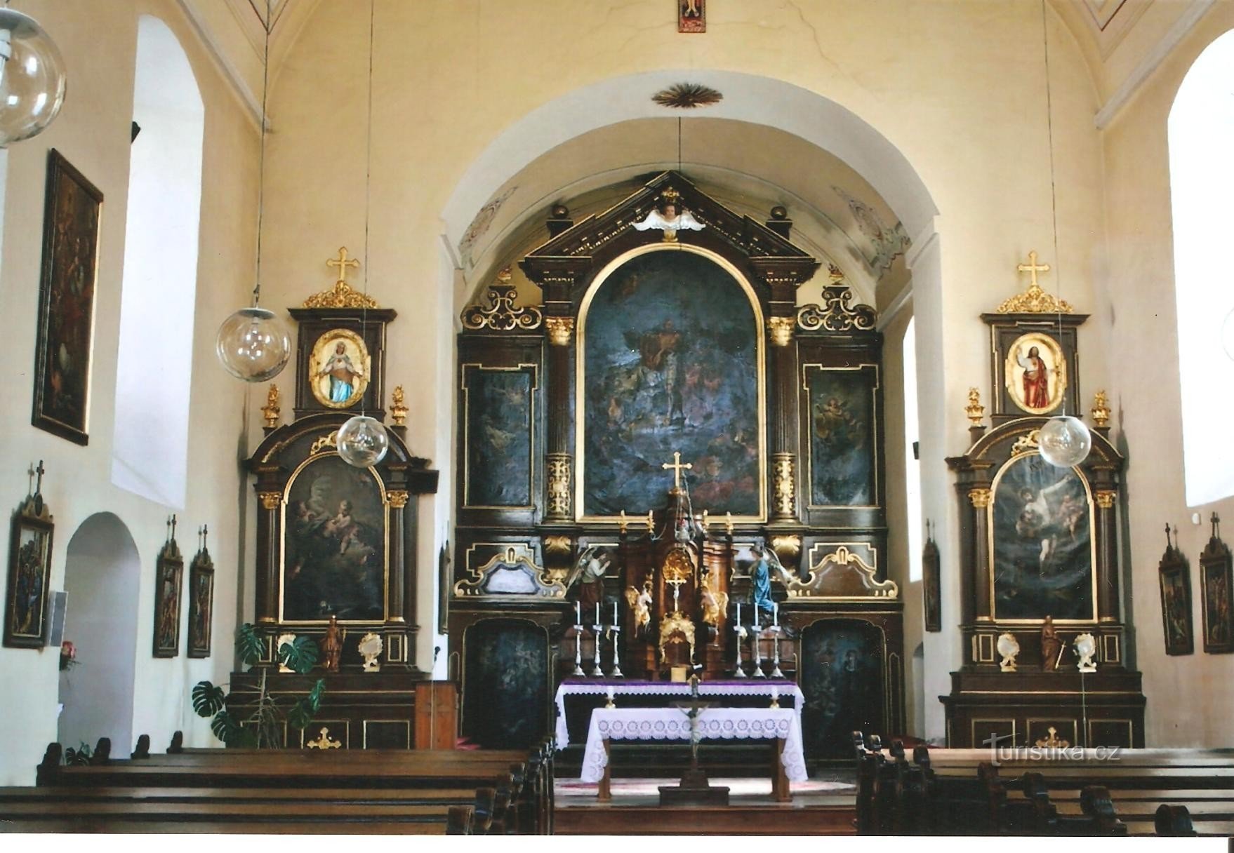 Interior da igreja