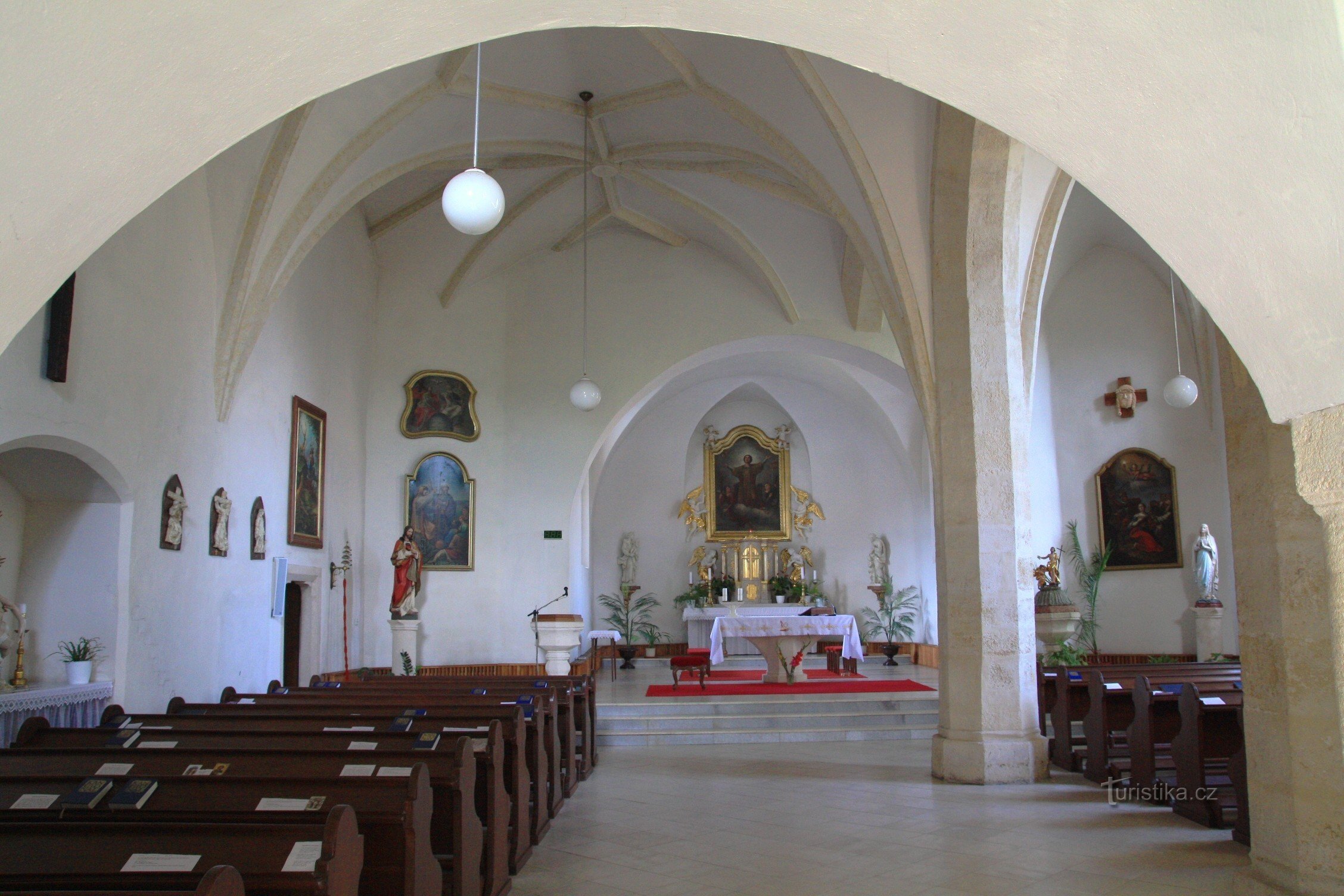 Interior da igreja