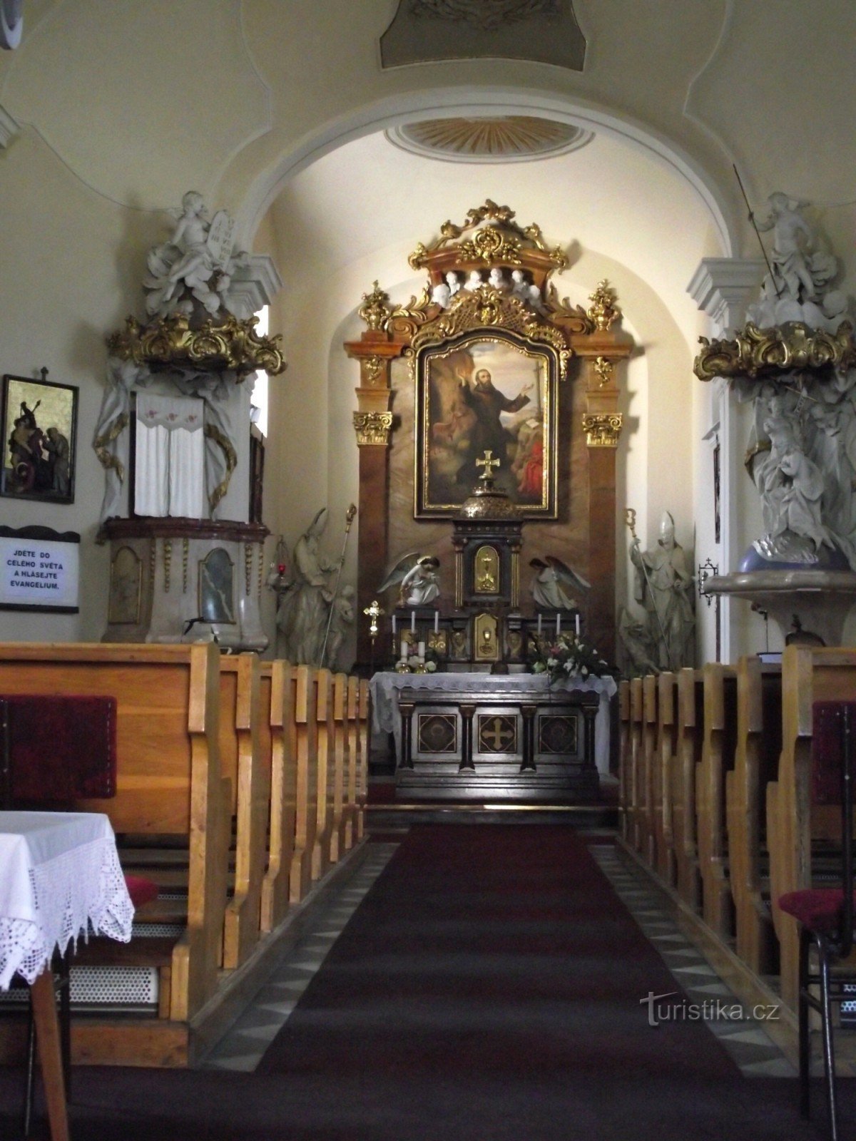 Innenraum der Kirche St. Jilji in Chropyn