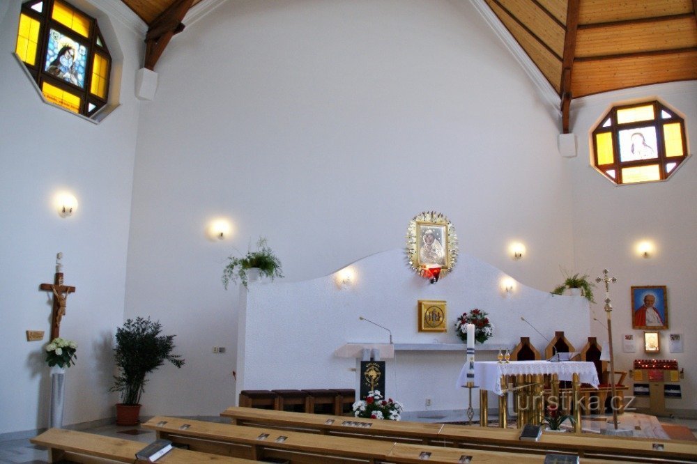 interieur van de bedevaartskerk