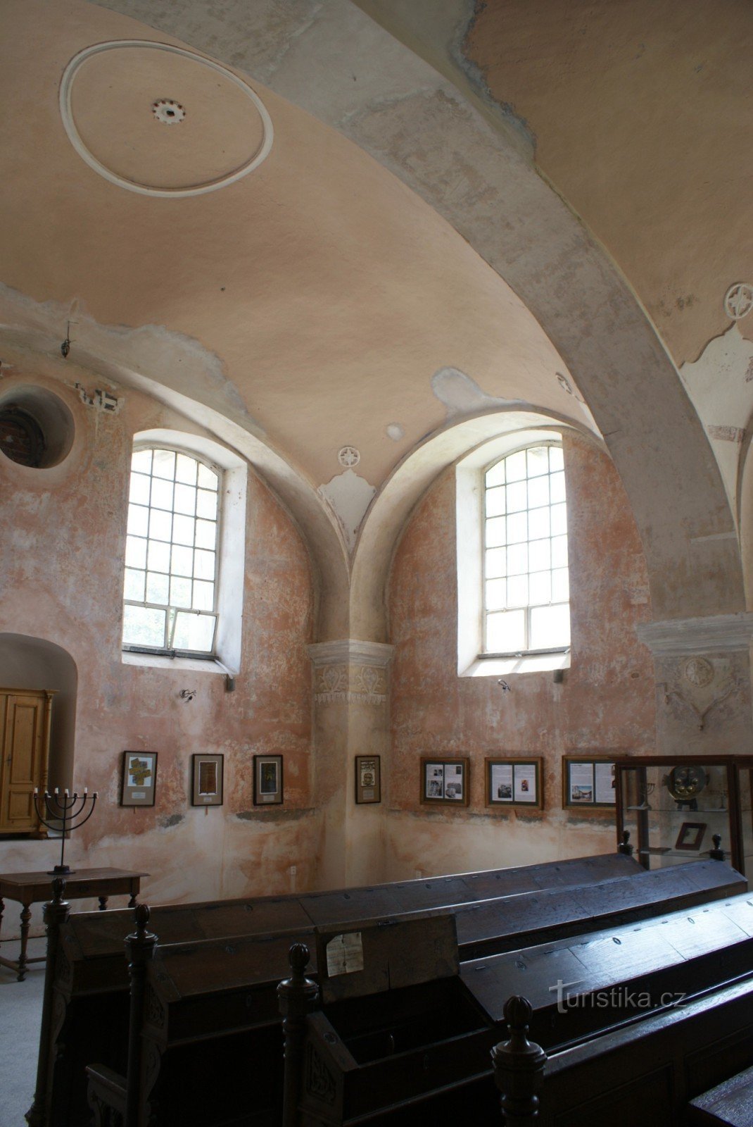 the interior of the synagogue