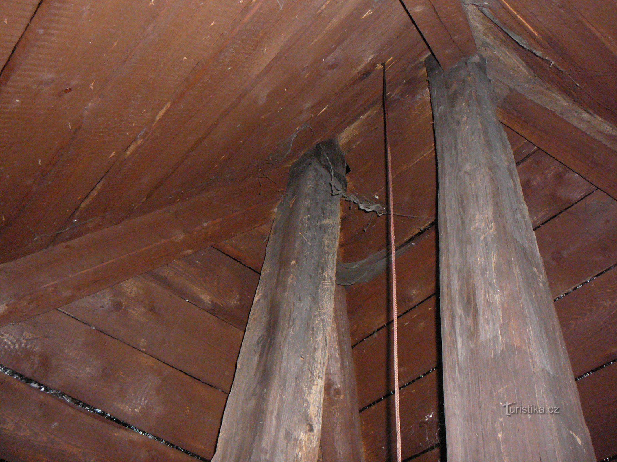 Innenraum des Glockenturms in Banh