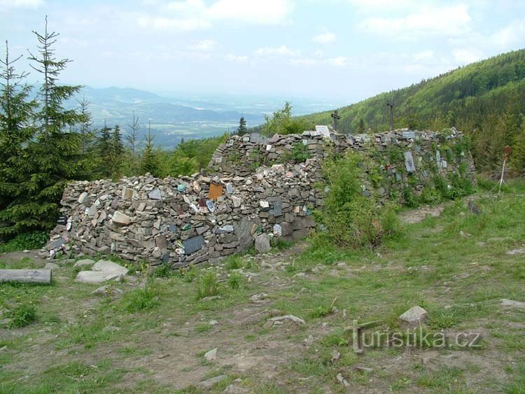 Ivančena - monument