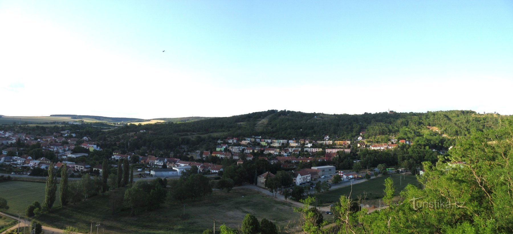 Ivančice - nad Renem - twierdza, park i wieża widokowa Alfonsa Muchy (Réna)