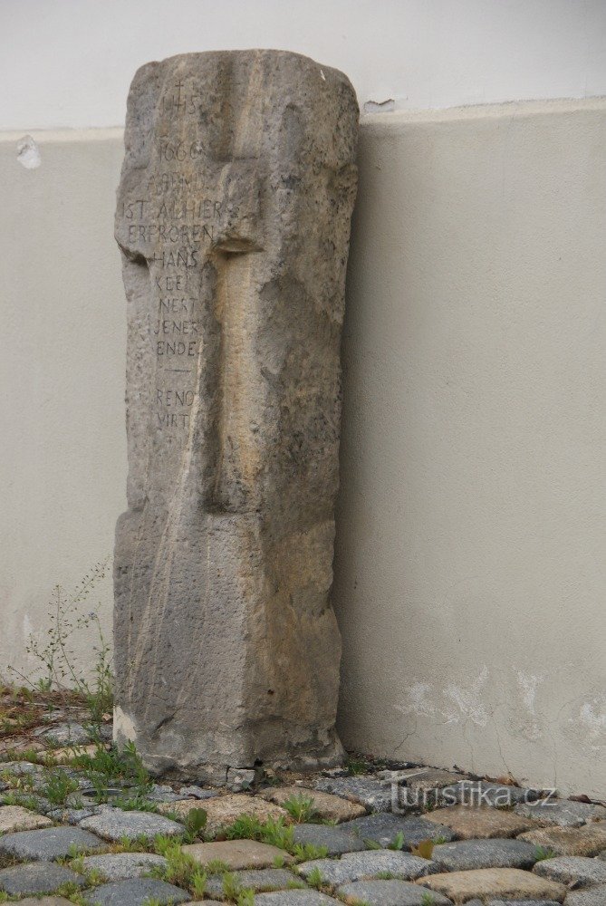 Jablonec nad Nisou – cross stone