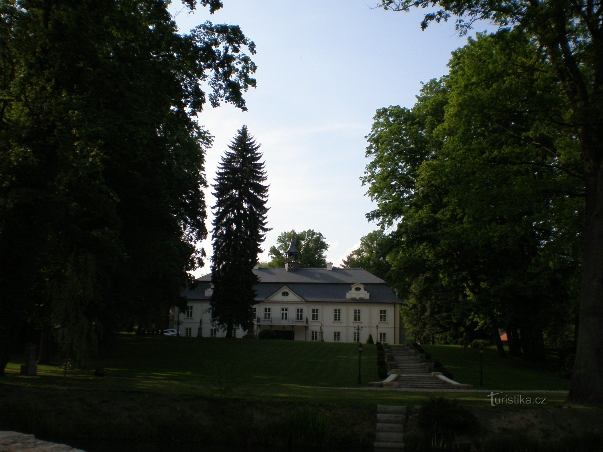 Jablonná - château