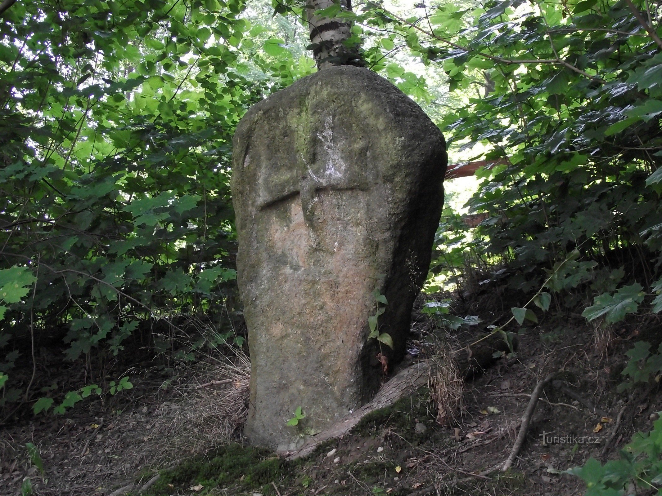 Jablonné nad Orlicí - cruz de reconciliación (cruz de piedra)