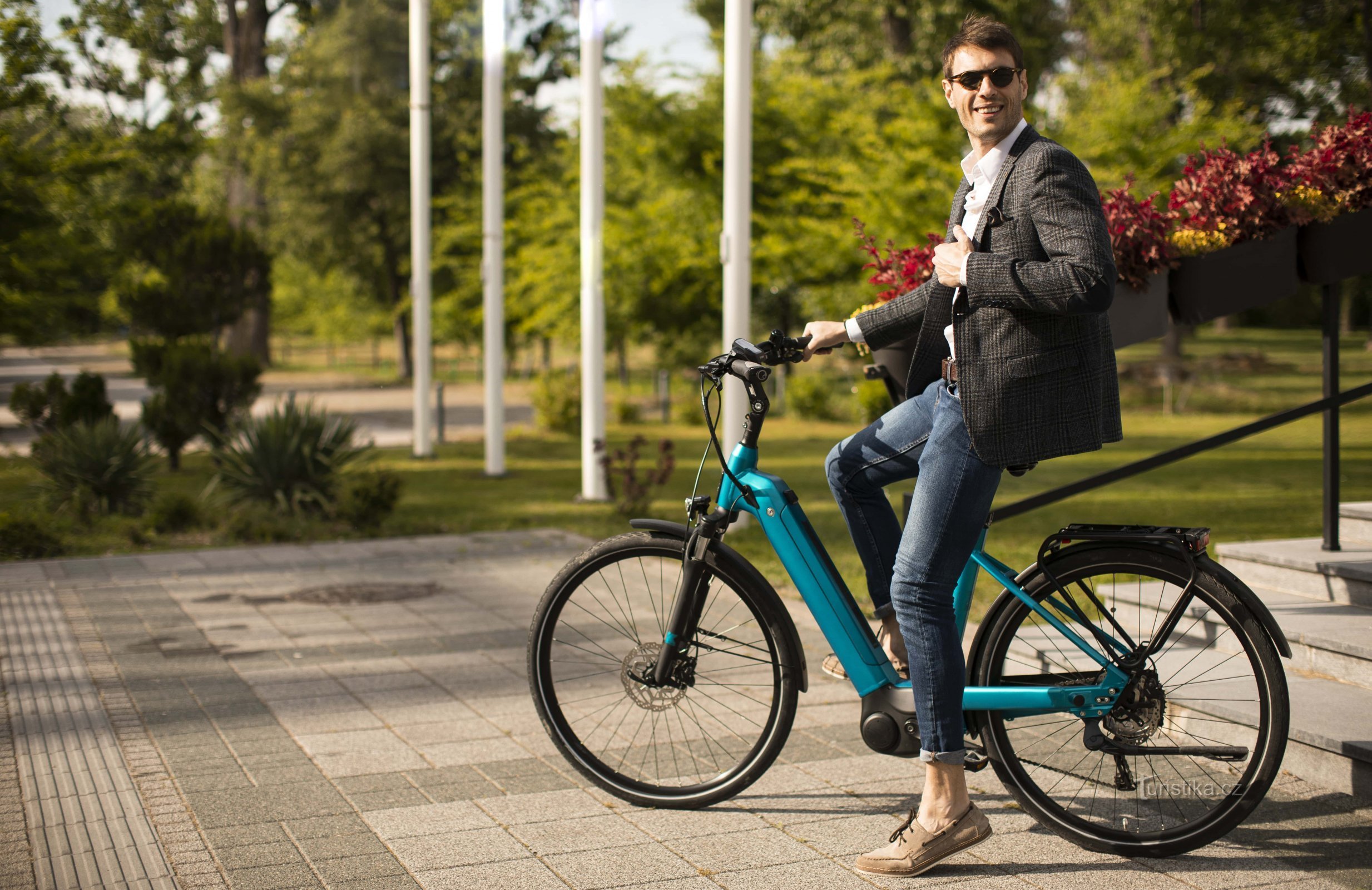 Como escolher uma bicicleta elétrica, fonte: spiritimedia.cz