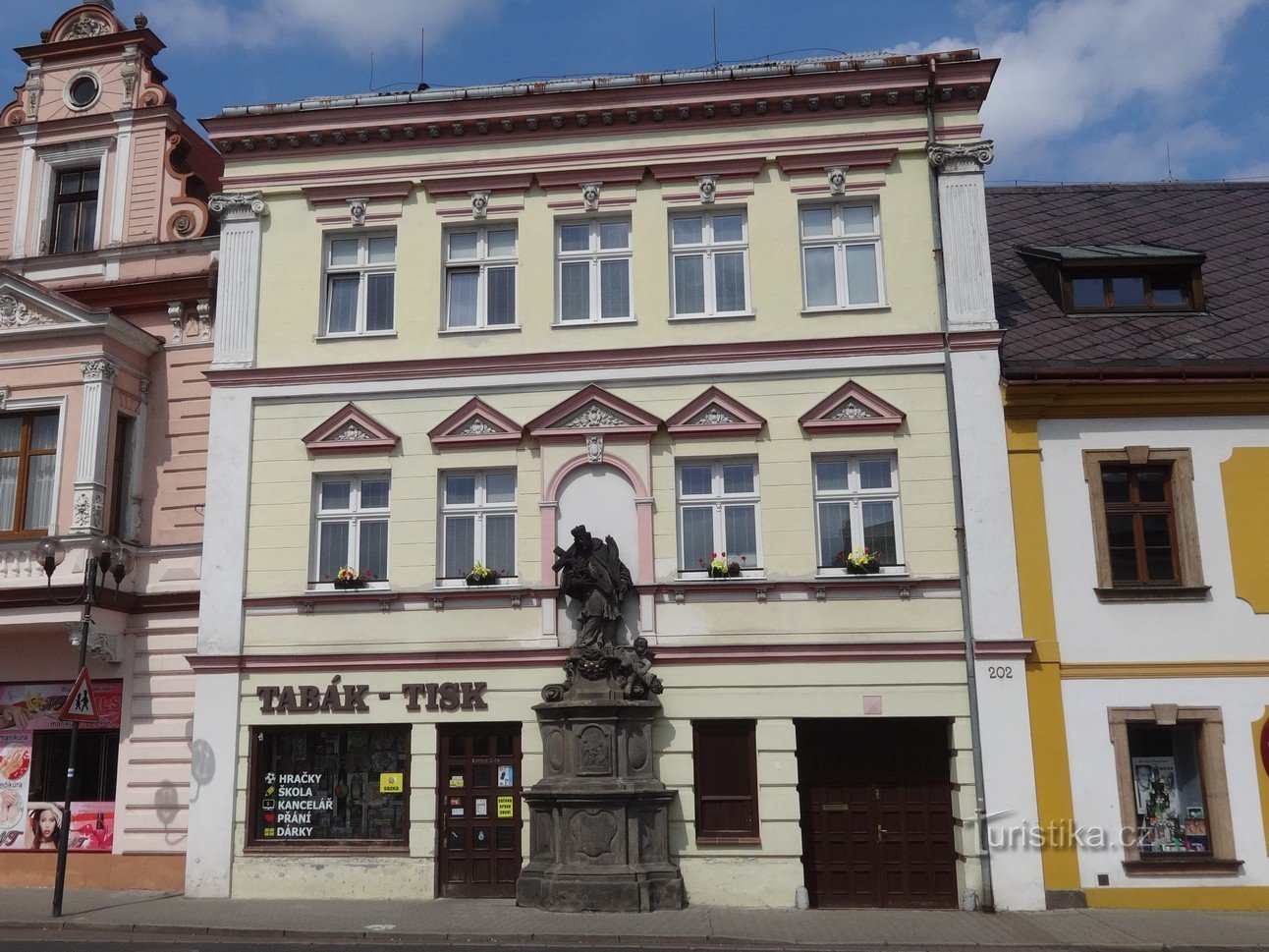 John (John) af Pomuk - St. Jan Nepomucký og hans statue i byen Osek