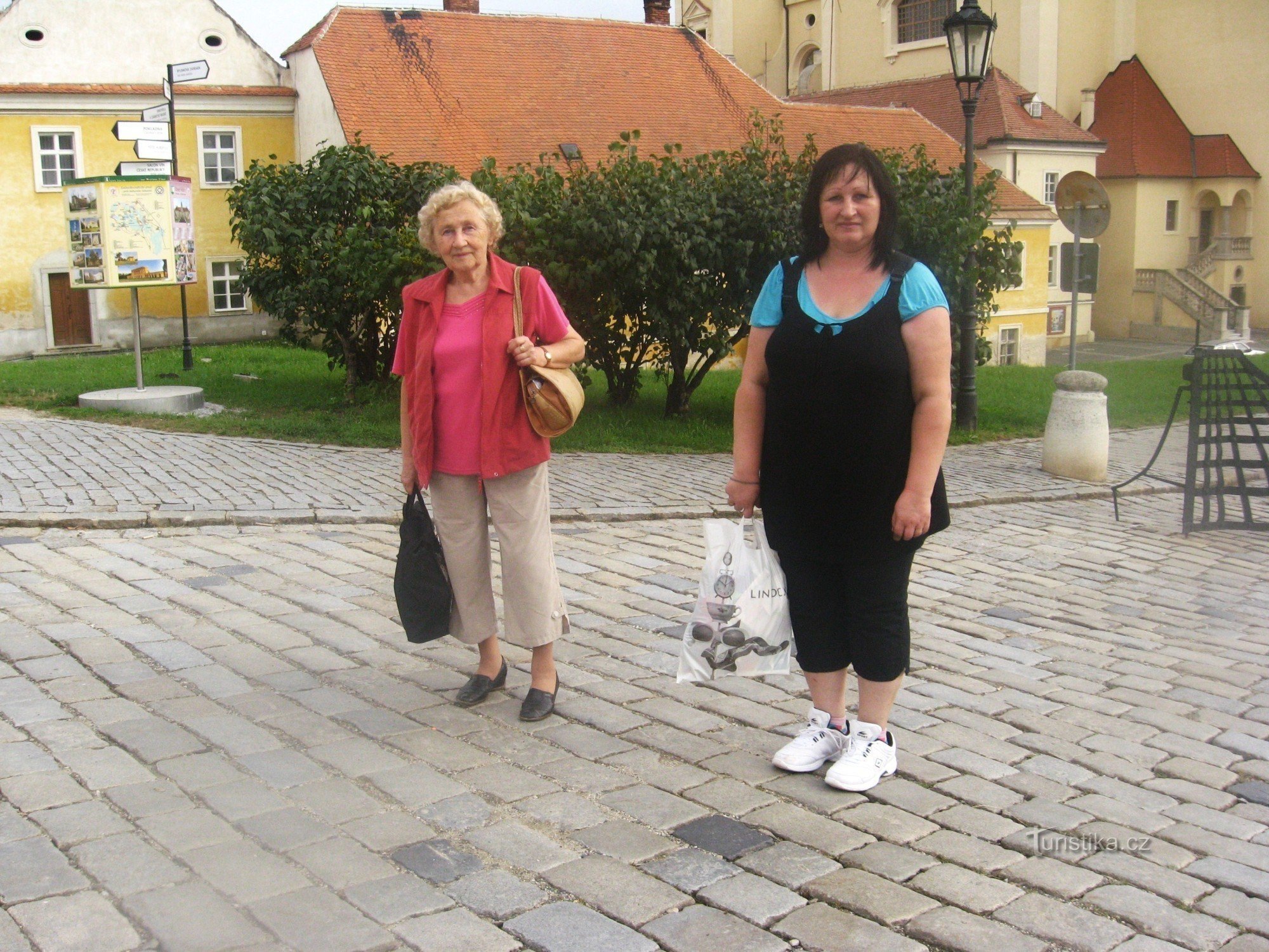 Jana with her mother