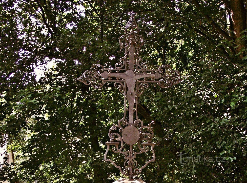Janovice u Rýmařov – cây thánh giá sắt