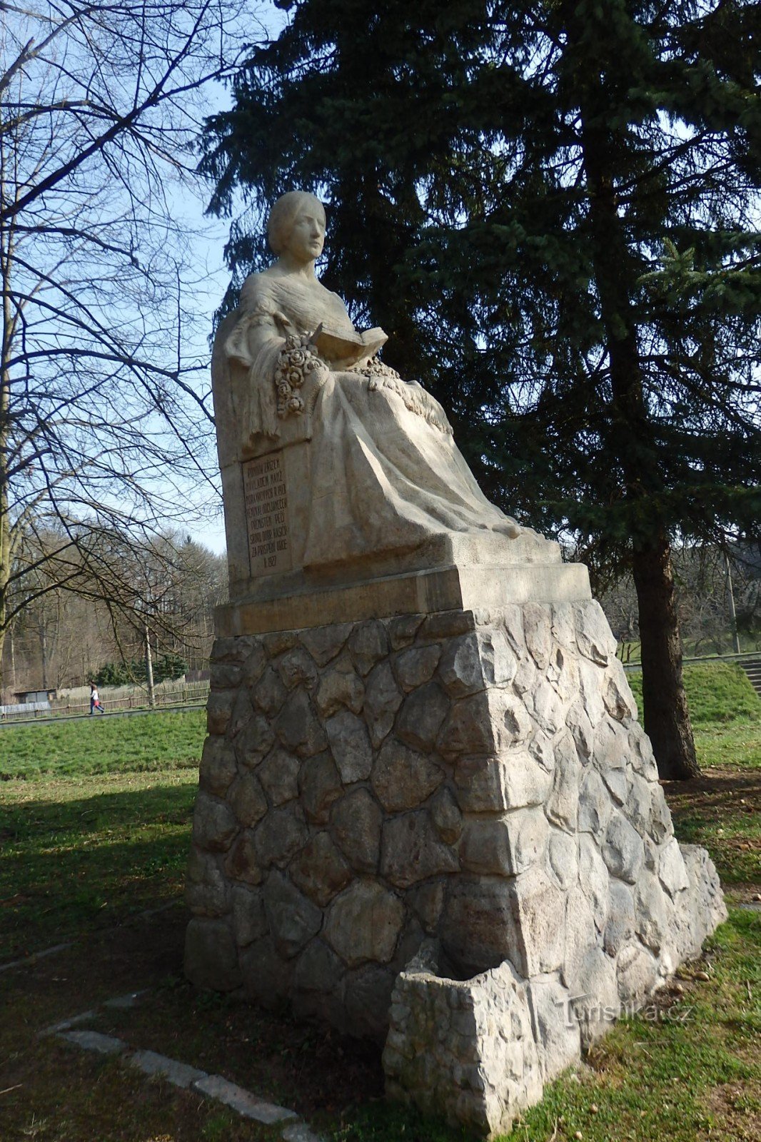 Un paseo primaveral por Babiččina údolí