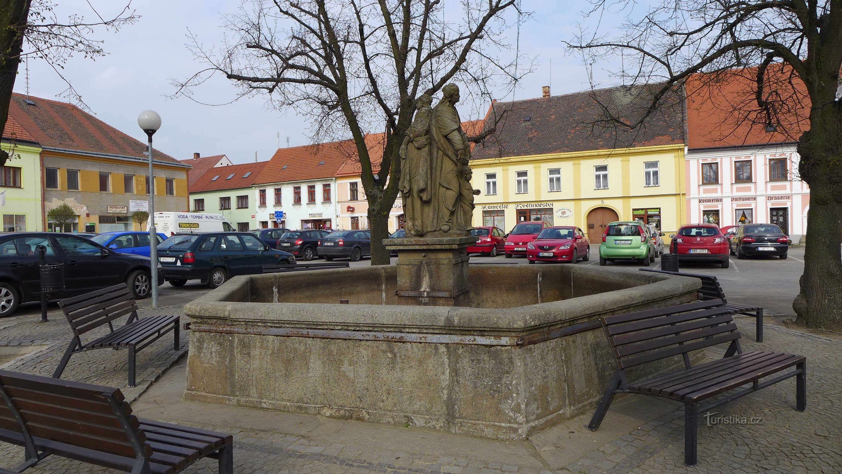 Jaroměřice nad Rokytnou - Kamienna fontanna