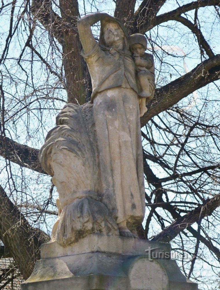 Jaroměřice (Jevíček の近く) – 第一次世界大戦と第二次世界大戦の犠牲者の記念碑。 世界大戦