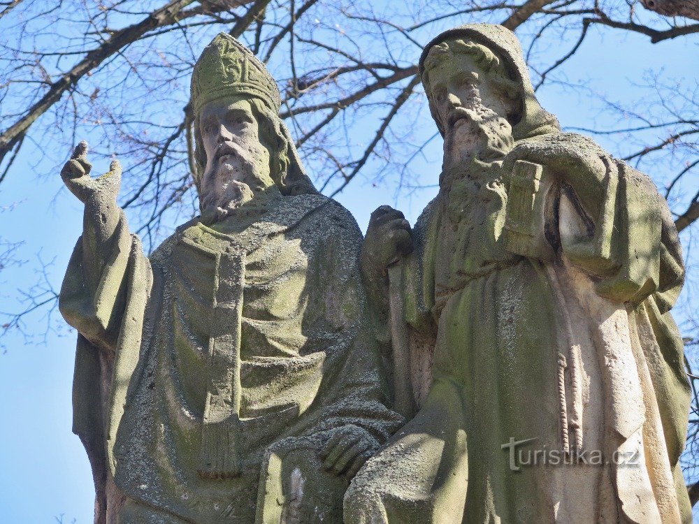 Jaroměřice (lângă Jevíček) – statuia Sf. Chiril și Metodiu