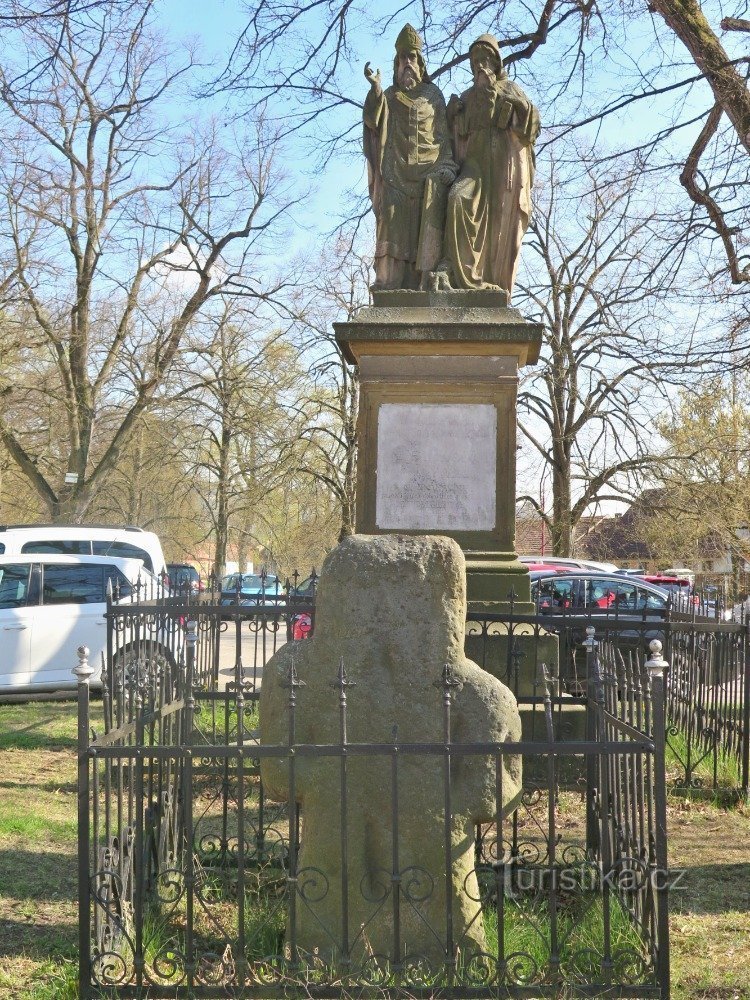 Jaroměřice (bei Jevíček) – Statue des hl. Cyrill und Methodius