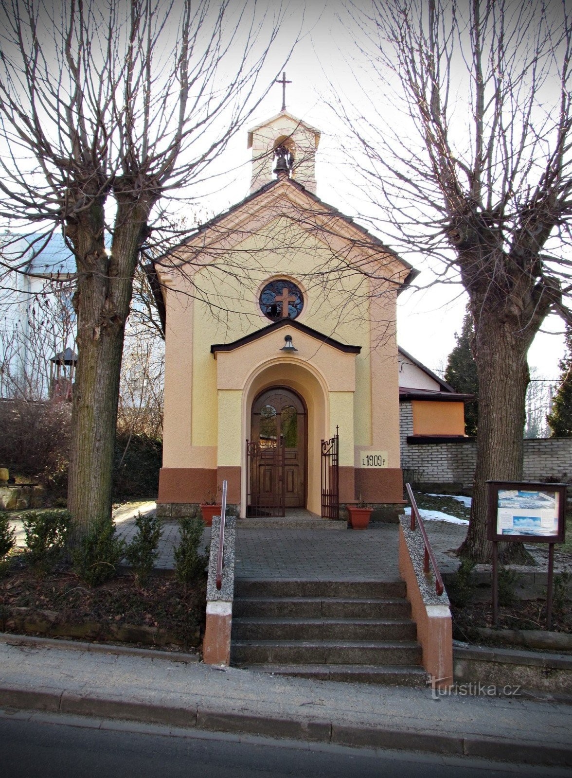 Jaroslavice nära Zlín - monument i byn