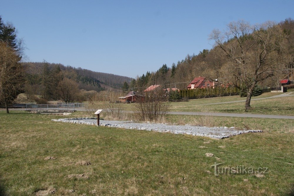 Javoříčko (Luká) – pokopališča, spoštljiv spomin na tragedijo