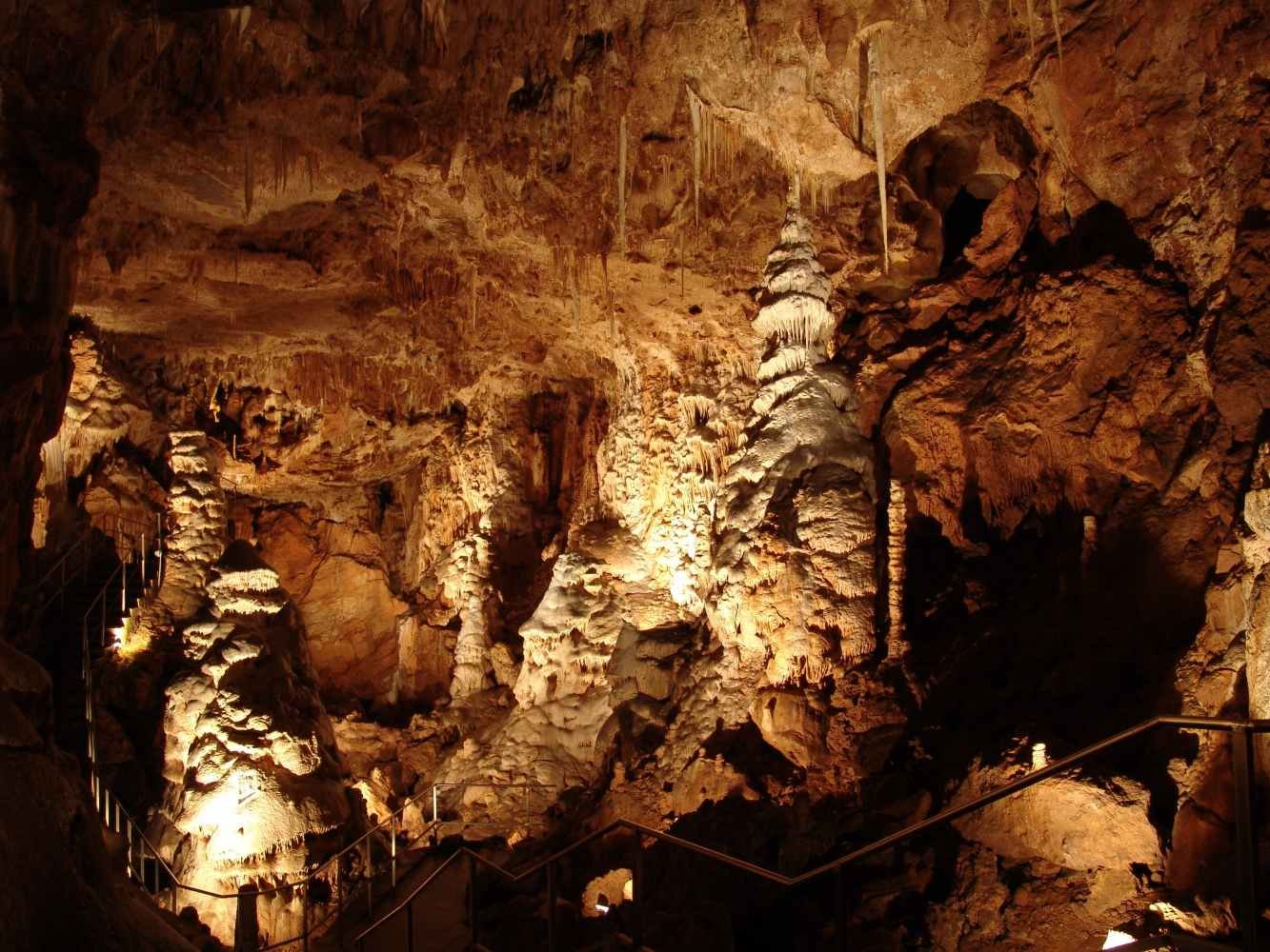 Cavernas de Javoříč