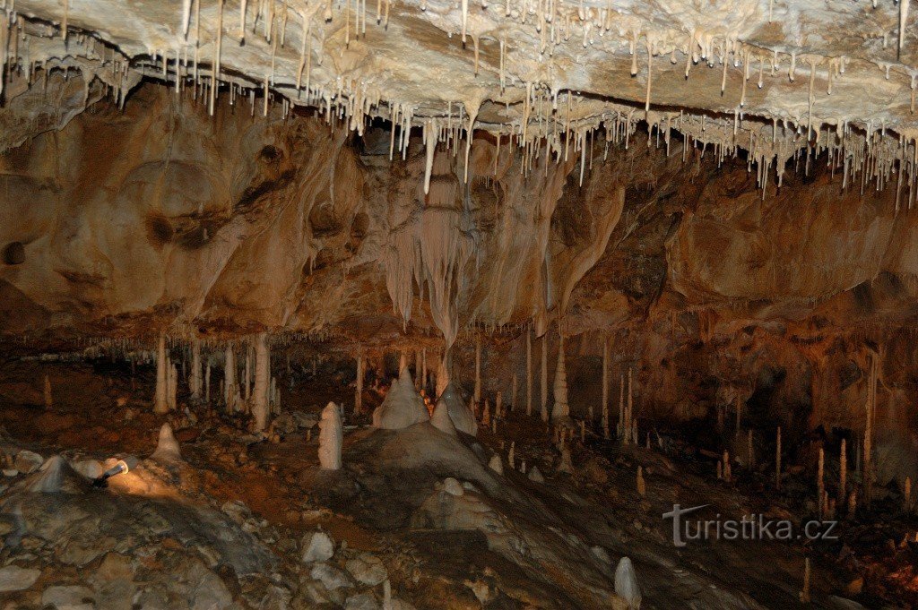 Javoříč Caves