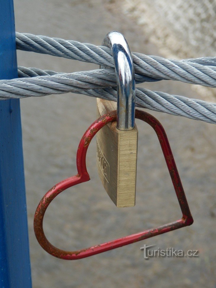 En af låsene med et hjerte