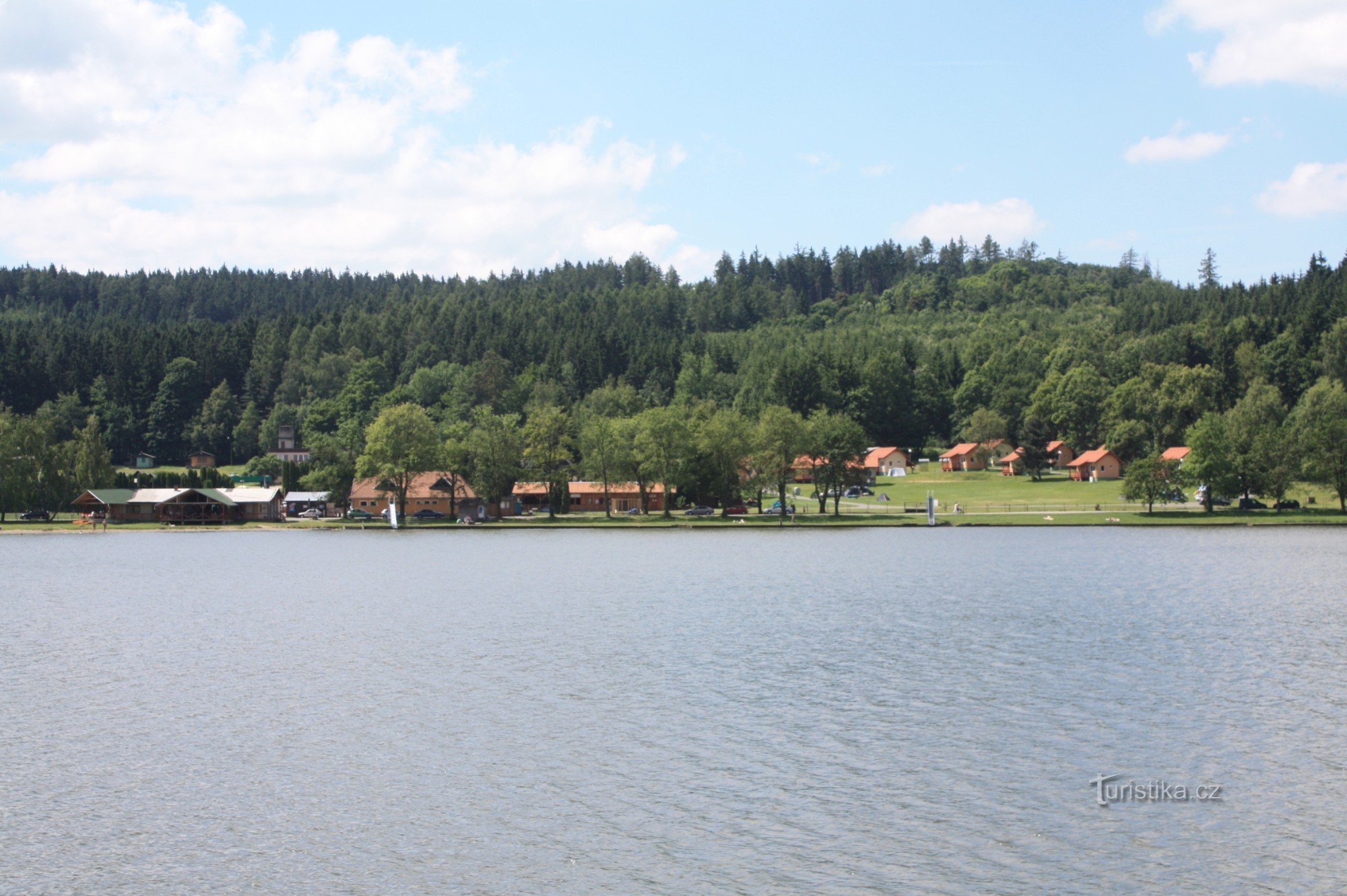 Jedovnice - campamento de coches Olšovec