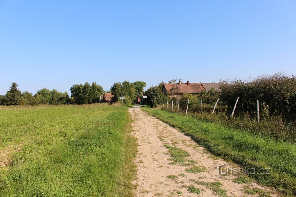 Jehlice, quang cảnh ngôi làng từ phía nam