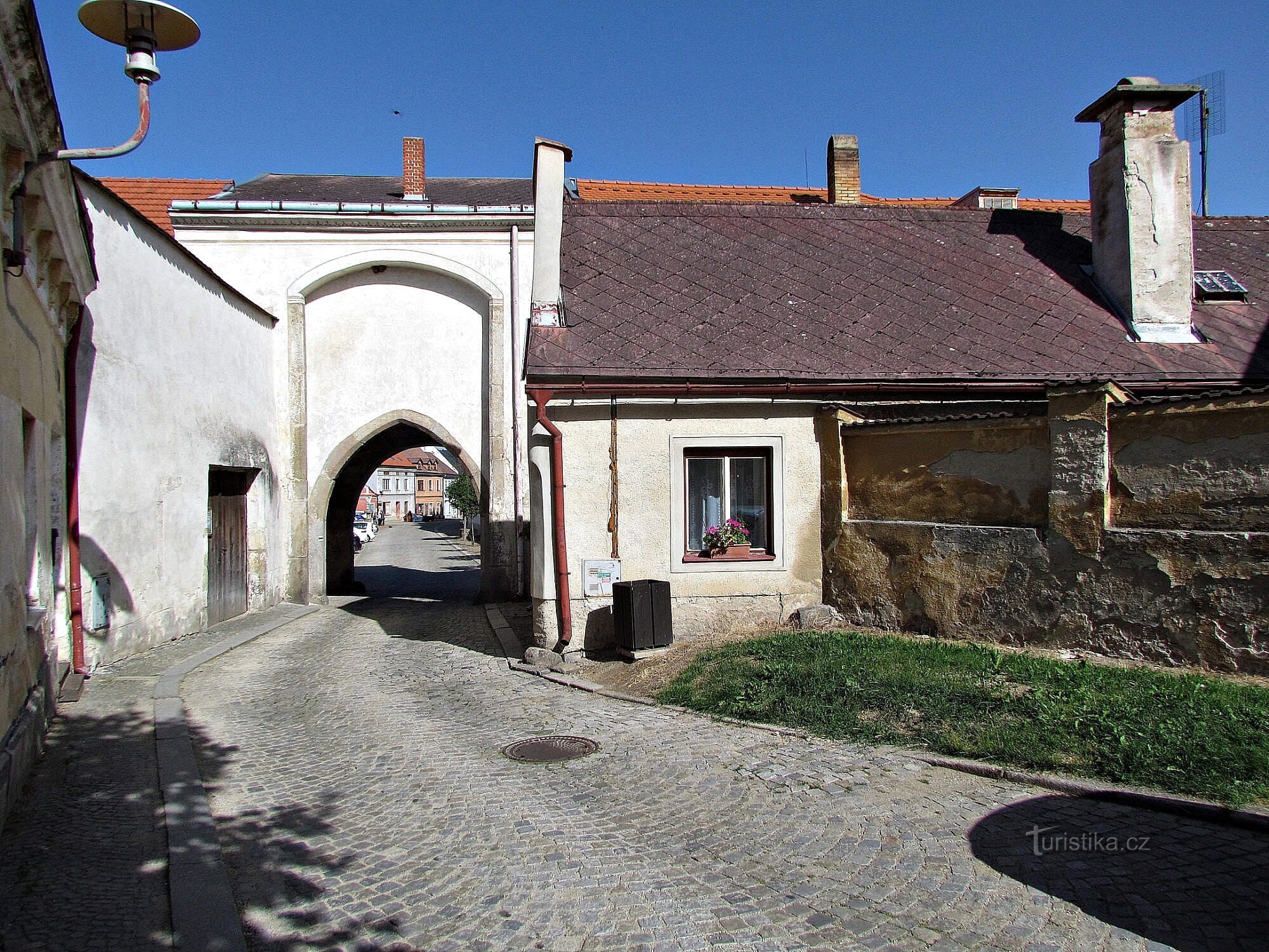 Cổng Jemnica