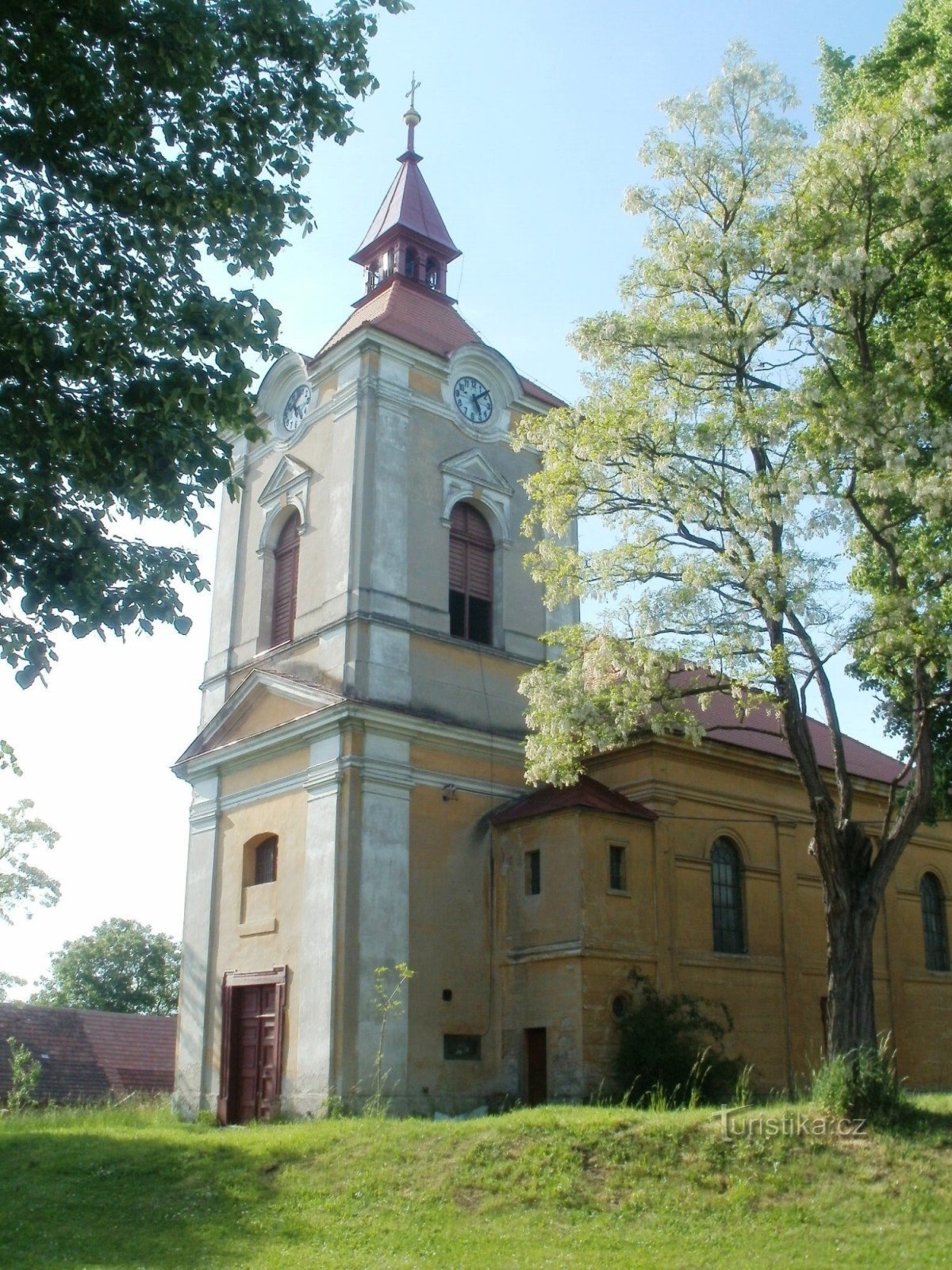 Jeníkovice - kyrkan St. Peter och Paul