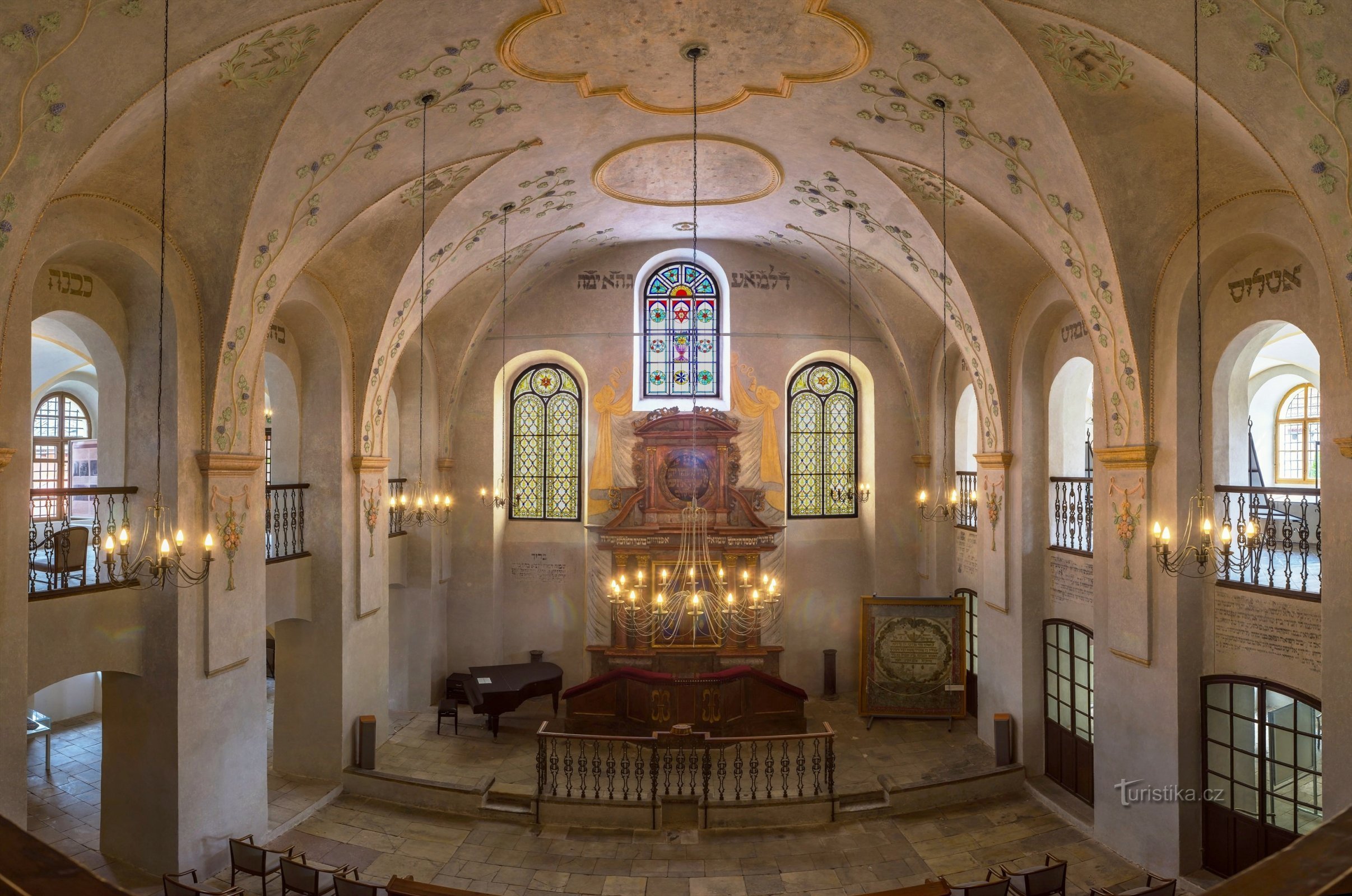 Jeruzalém na Labi - kolínská synagoga a židovské hřbitovy