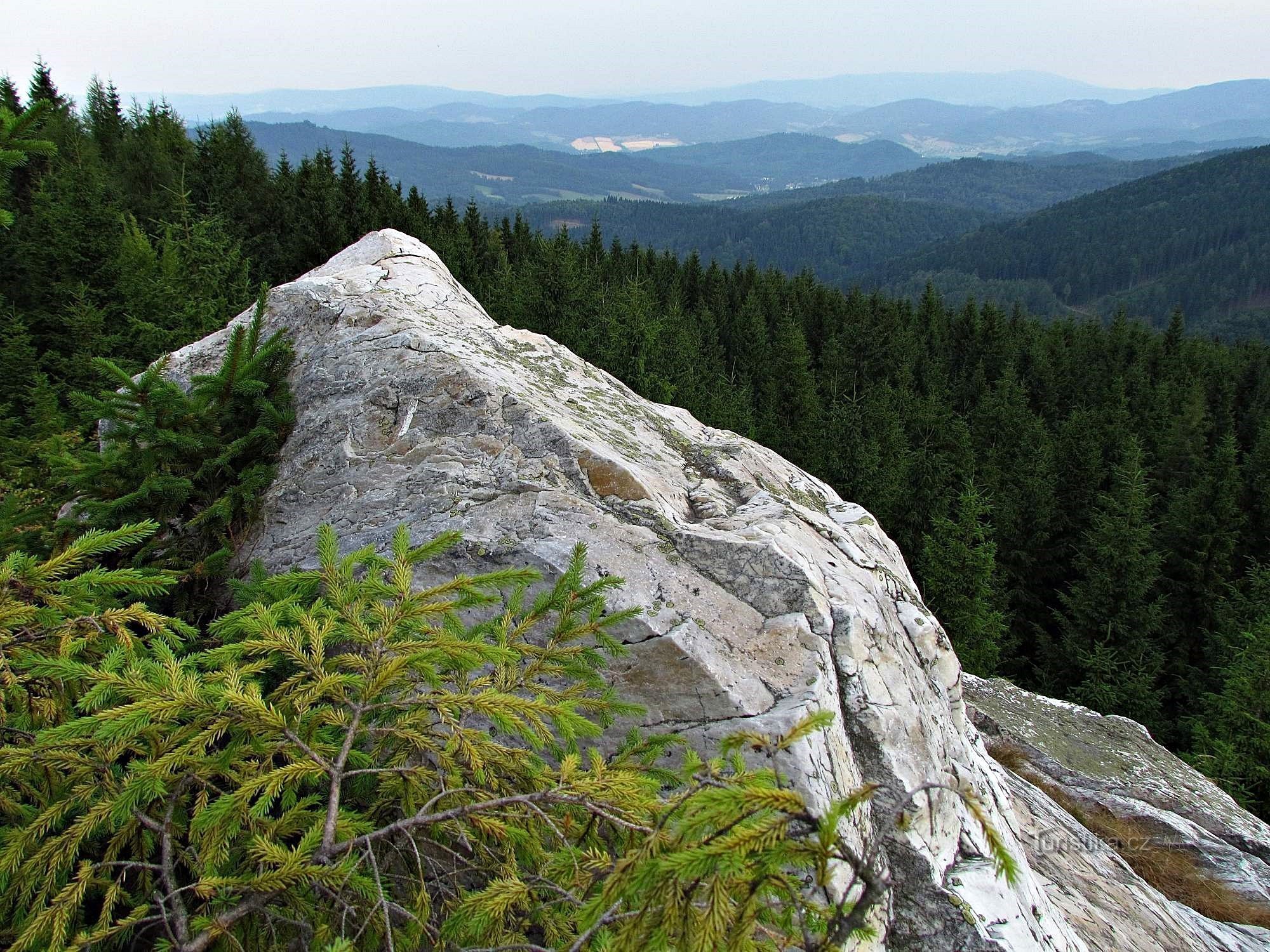 Aussichtspunkte Jesenice-Felsen - 1. Weißer Stein
