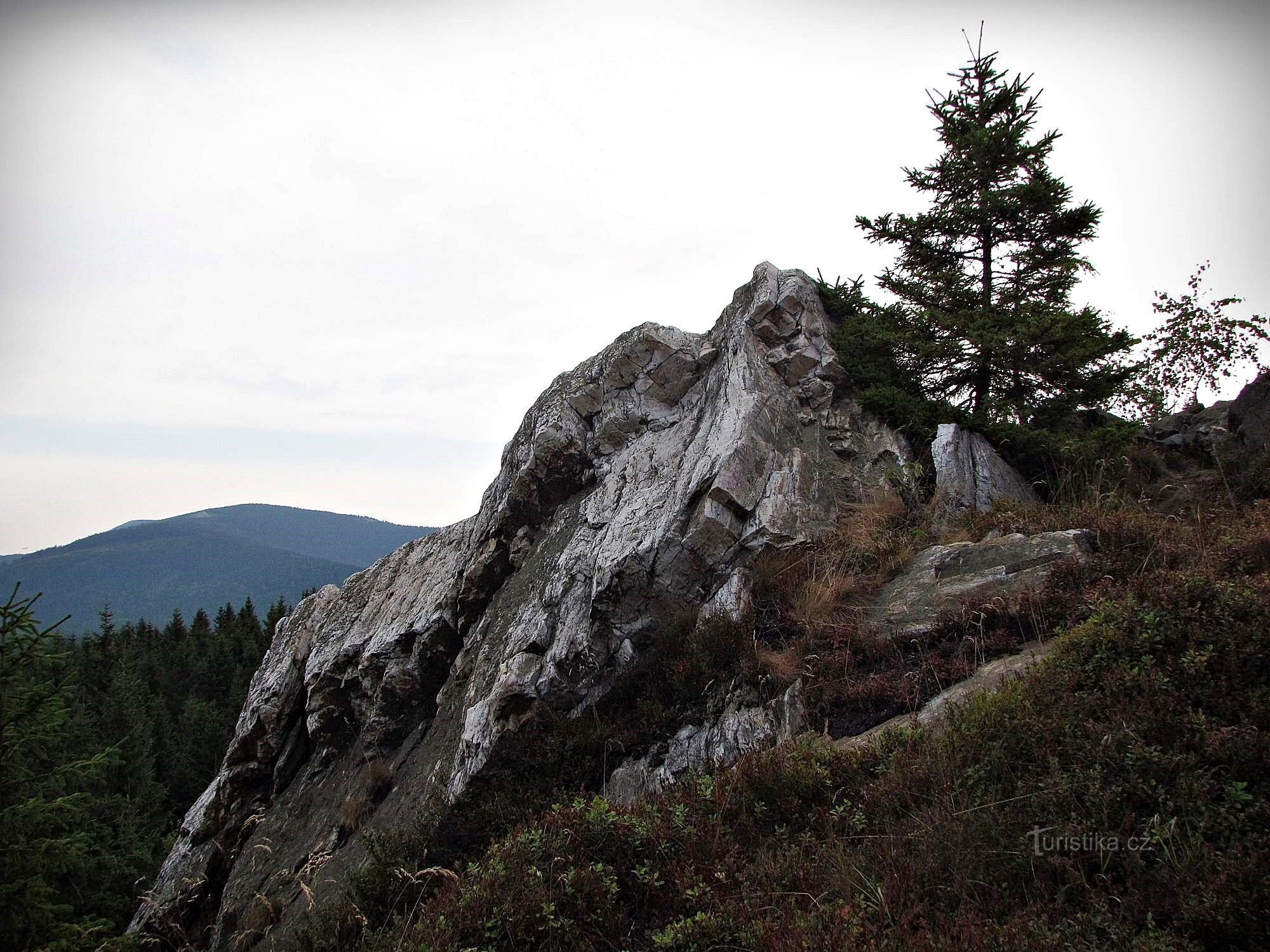 Belvedere de stâncă Jesenice - 1. Piatră albă