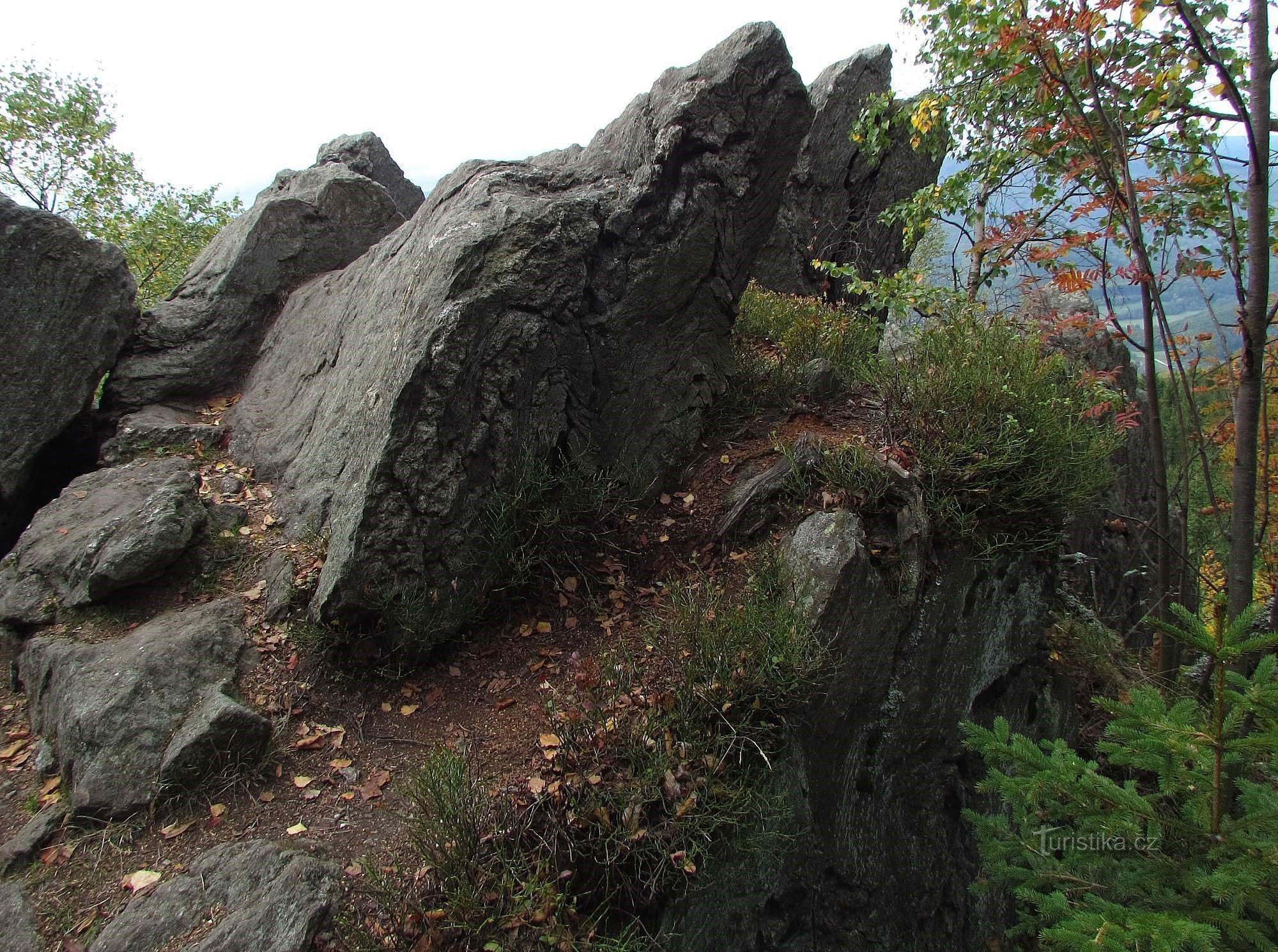 Παρατηρητήρια βράχου Jesenice - 7. Medvědí kamen