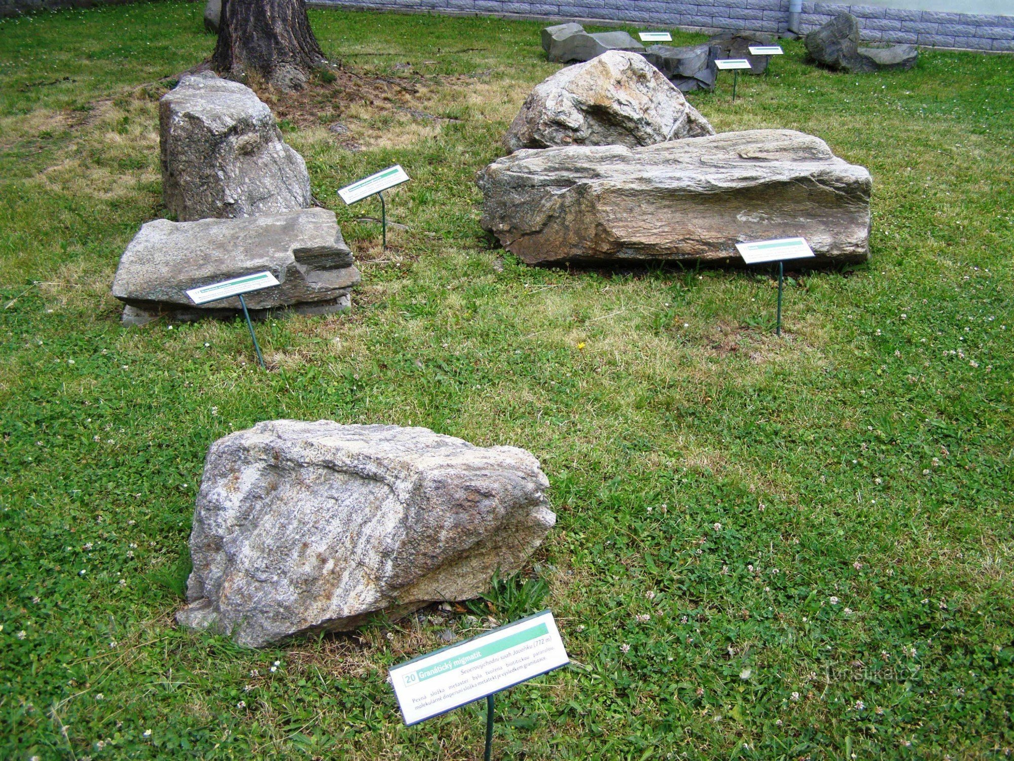 Jeseník - venkovní geologická expozice Jesenicka