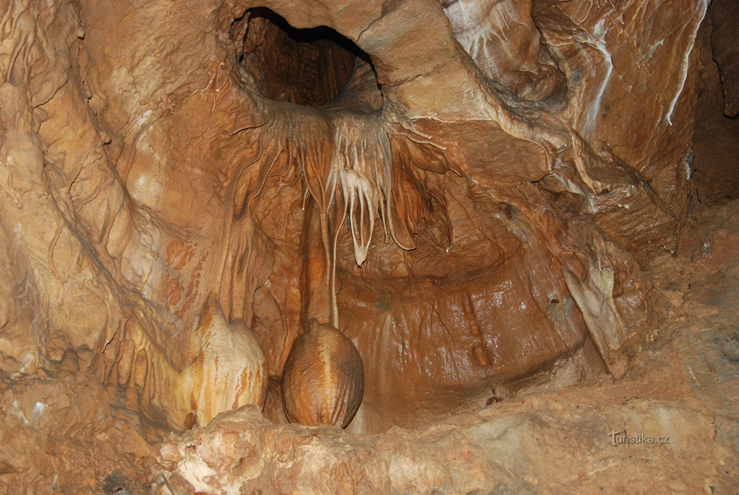 バルカルカ洞窟